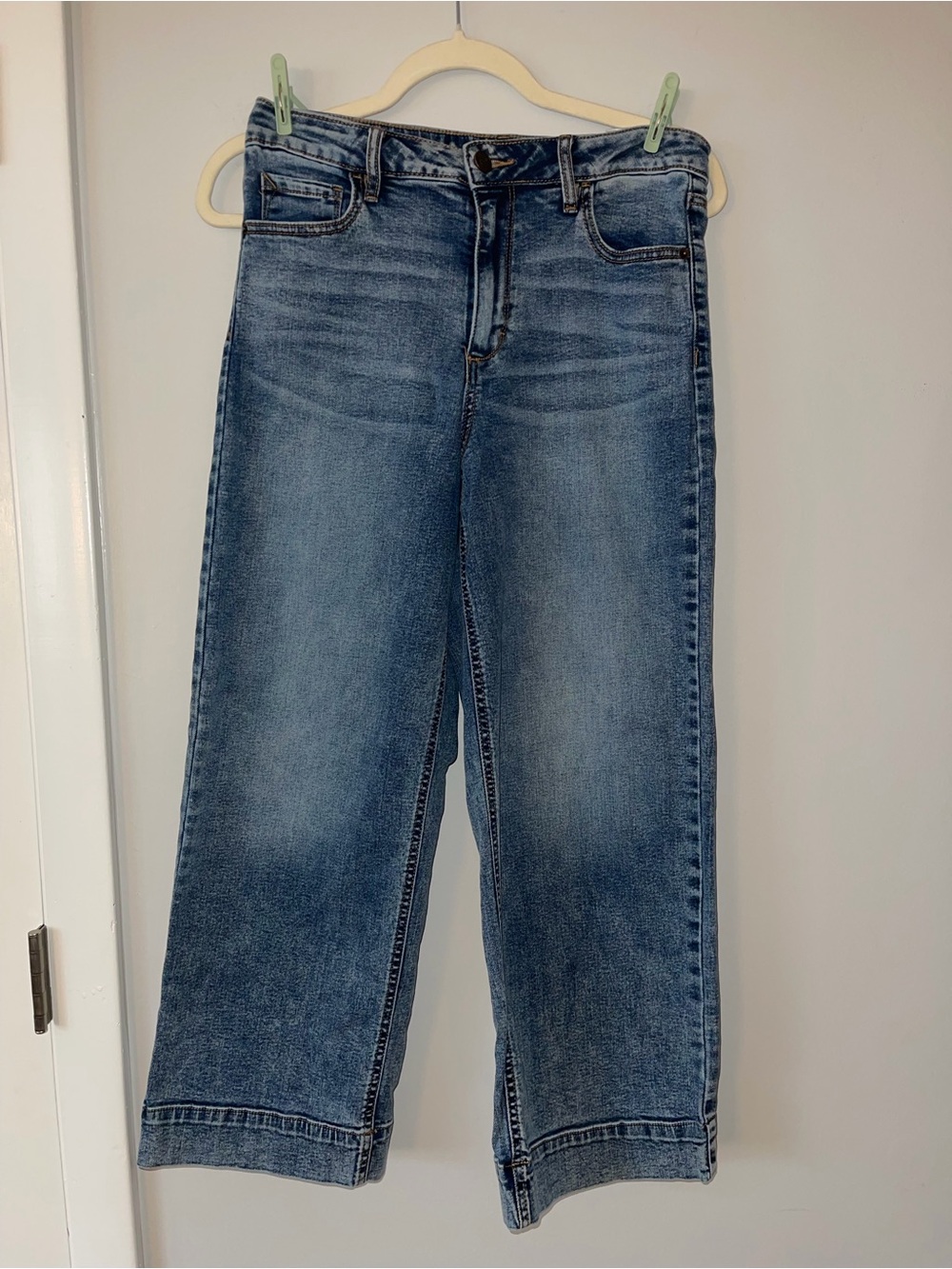 Women's Relaxed Wide-Leg Blue Jeans